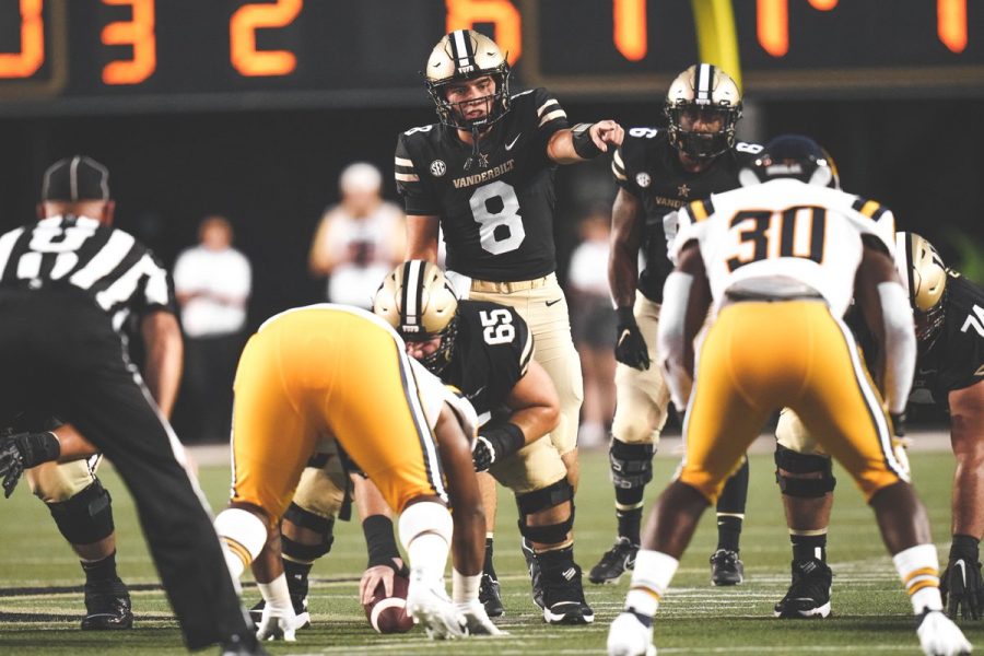 Ken Seals calls a play in Vanderbilt's early season loss to ETSU. (Vanderbilt Athletics).