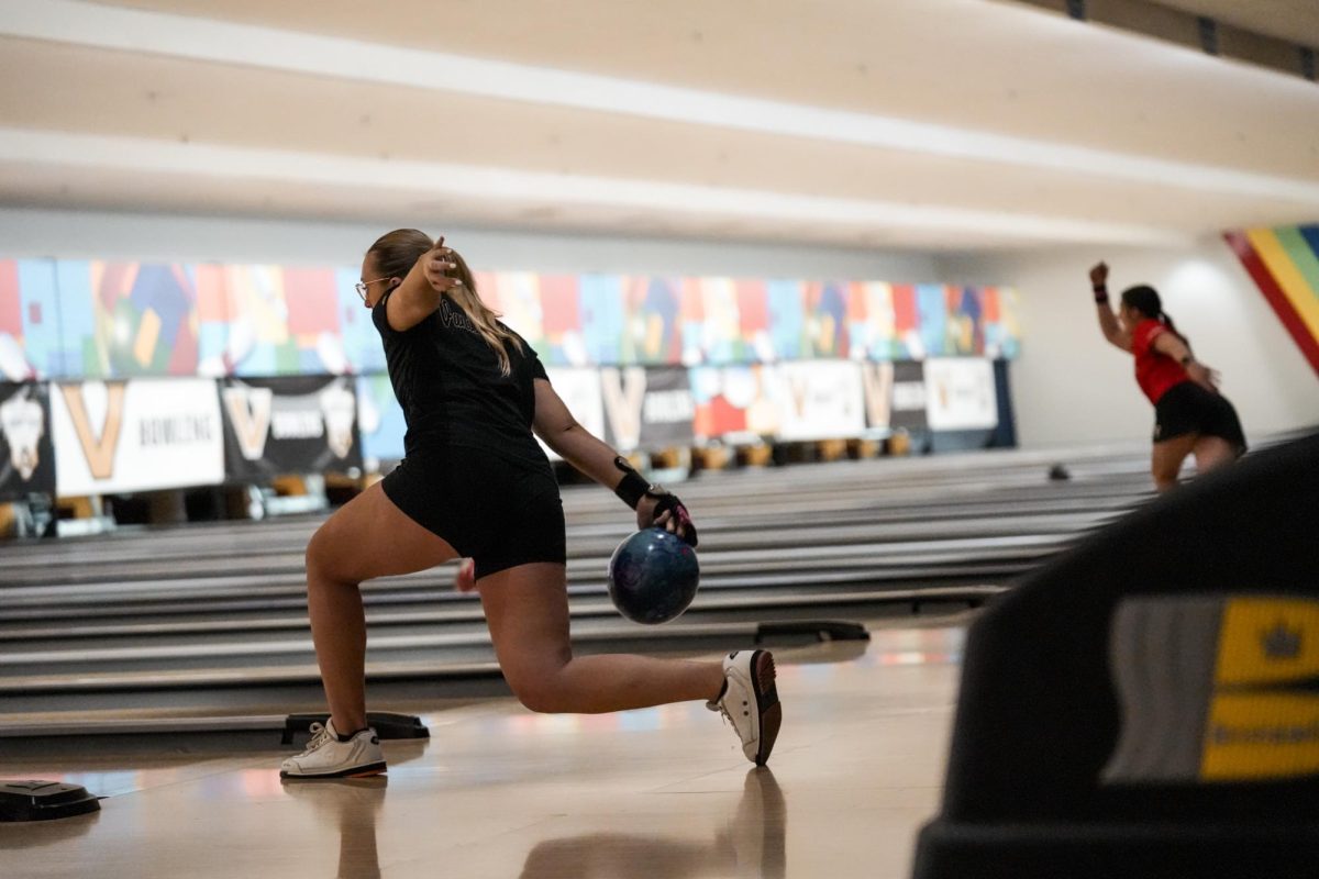Isabel Allen bowls, as photographed on March 14, 2025. (Vanderbilt Athletics)